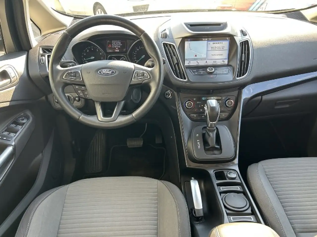 Ford C-Max 1.5 EcoBoost Titanium — photo 6