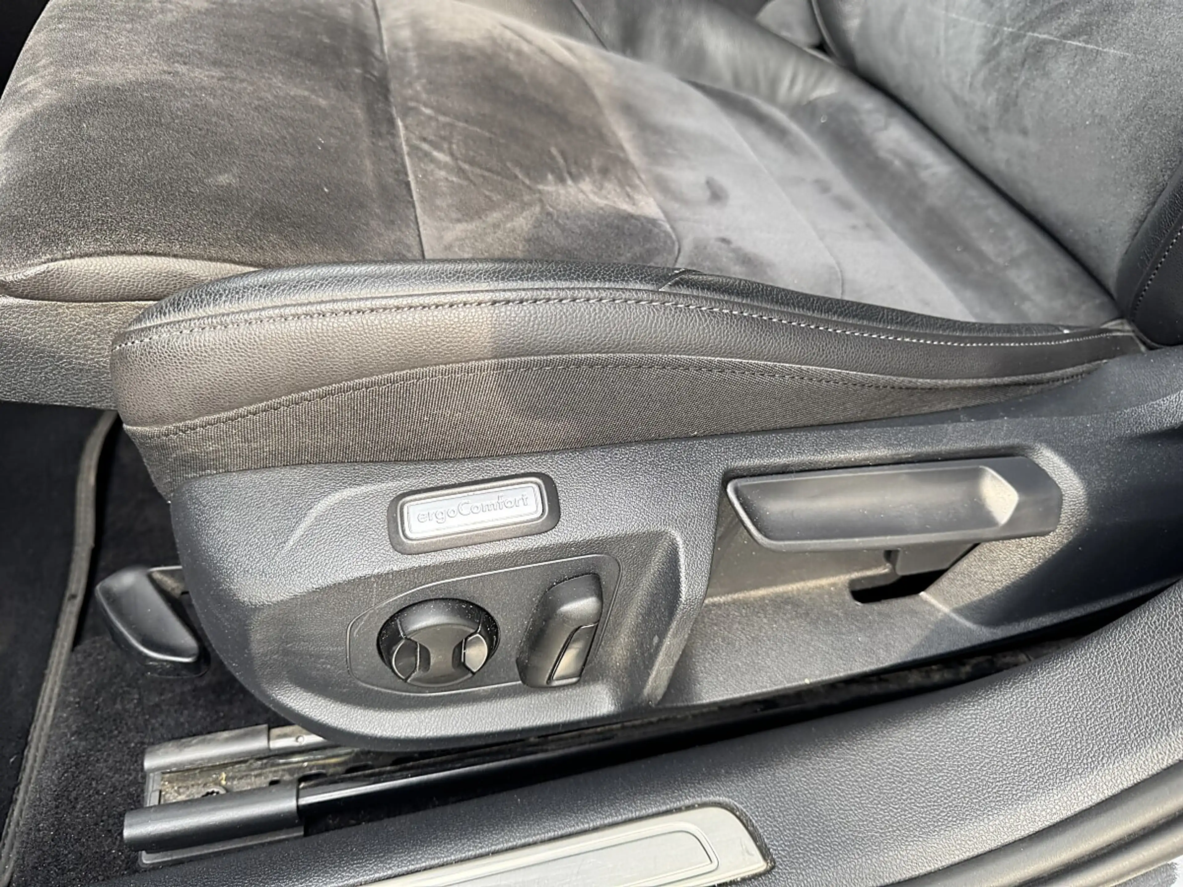Volkswagen Arteon Elegance 2,0 TDI — photo 10