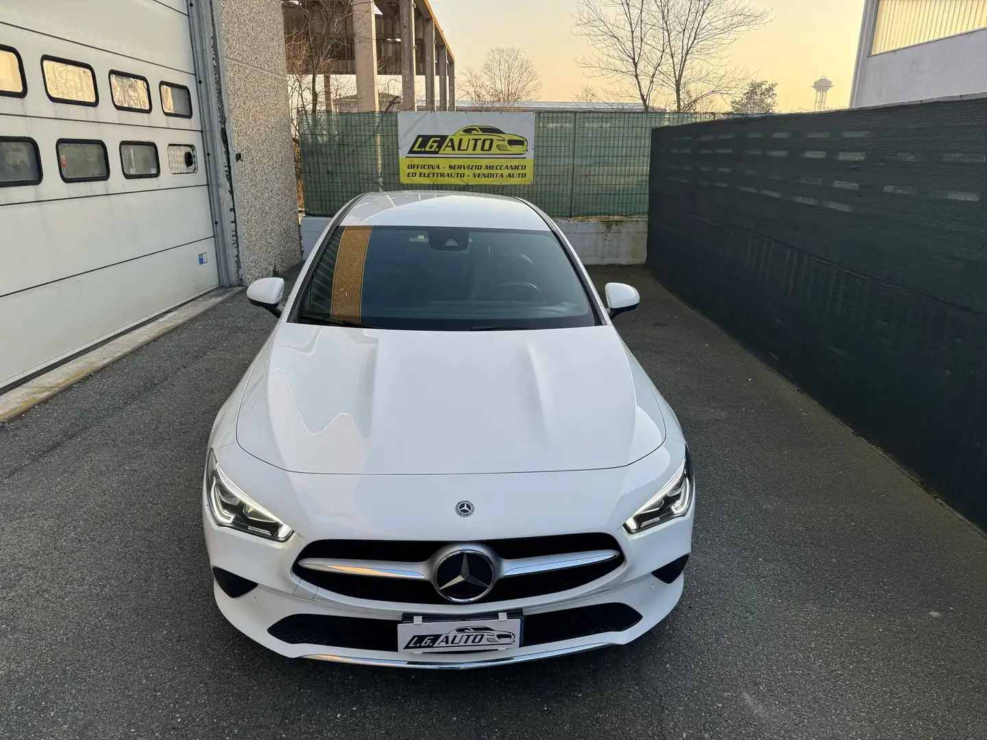 Mercedes-Benz CLA 180 CLA Shooting Brake 180 d Business auto Wit - 1