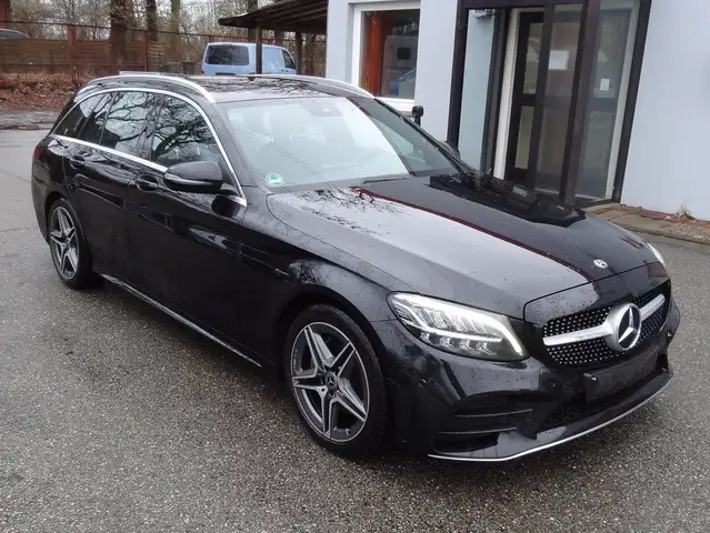 Mercedes-Benz C 180 C 180 T AMG Line LED Leder PDC Navi