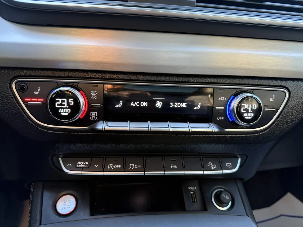 Audi SQ5 снимка Audi SQ5