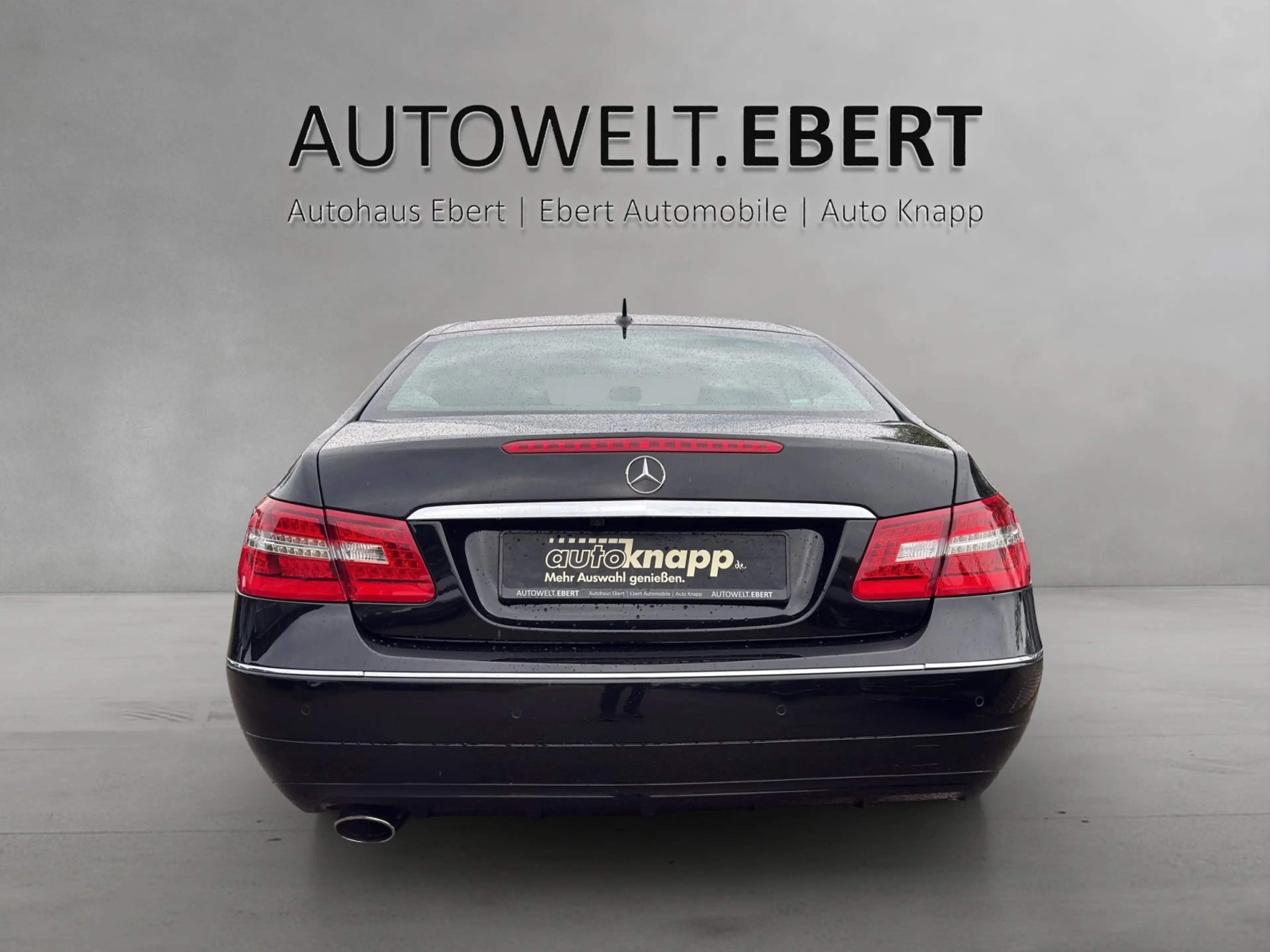 Mercedes-Benz E 250 CGI Elegance BlueEfficie Coupe — photo 4