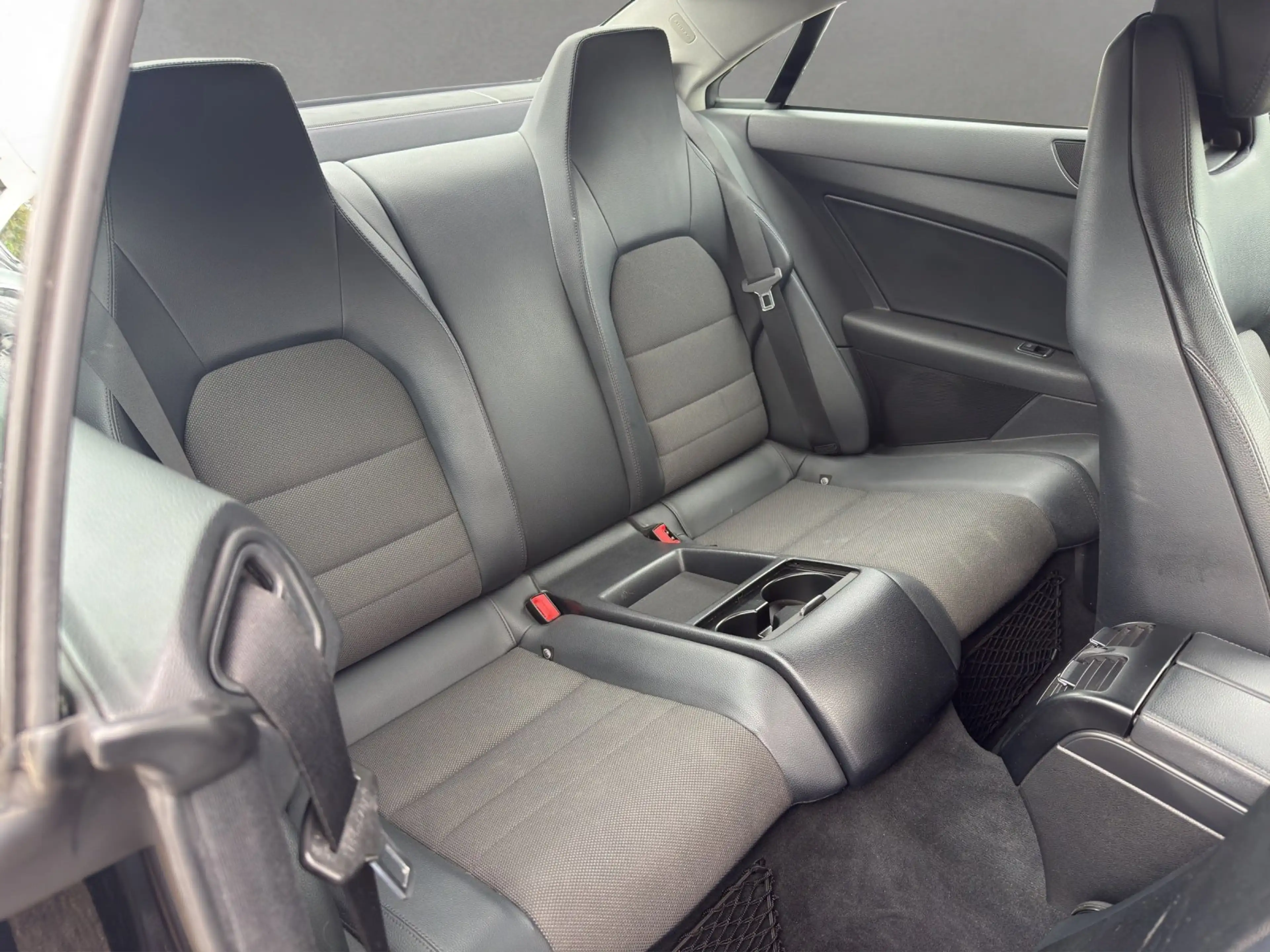 Mercedes-Benz E 250 CGI Elegance BlueEfficie Coupe — photo 13