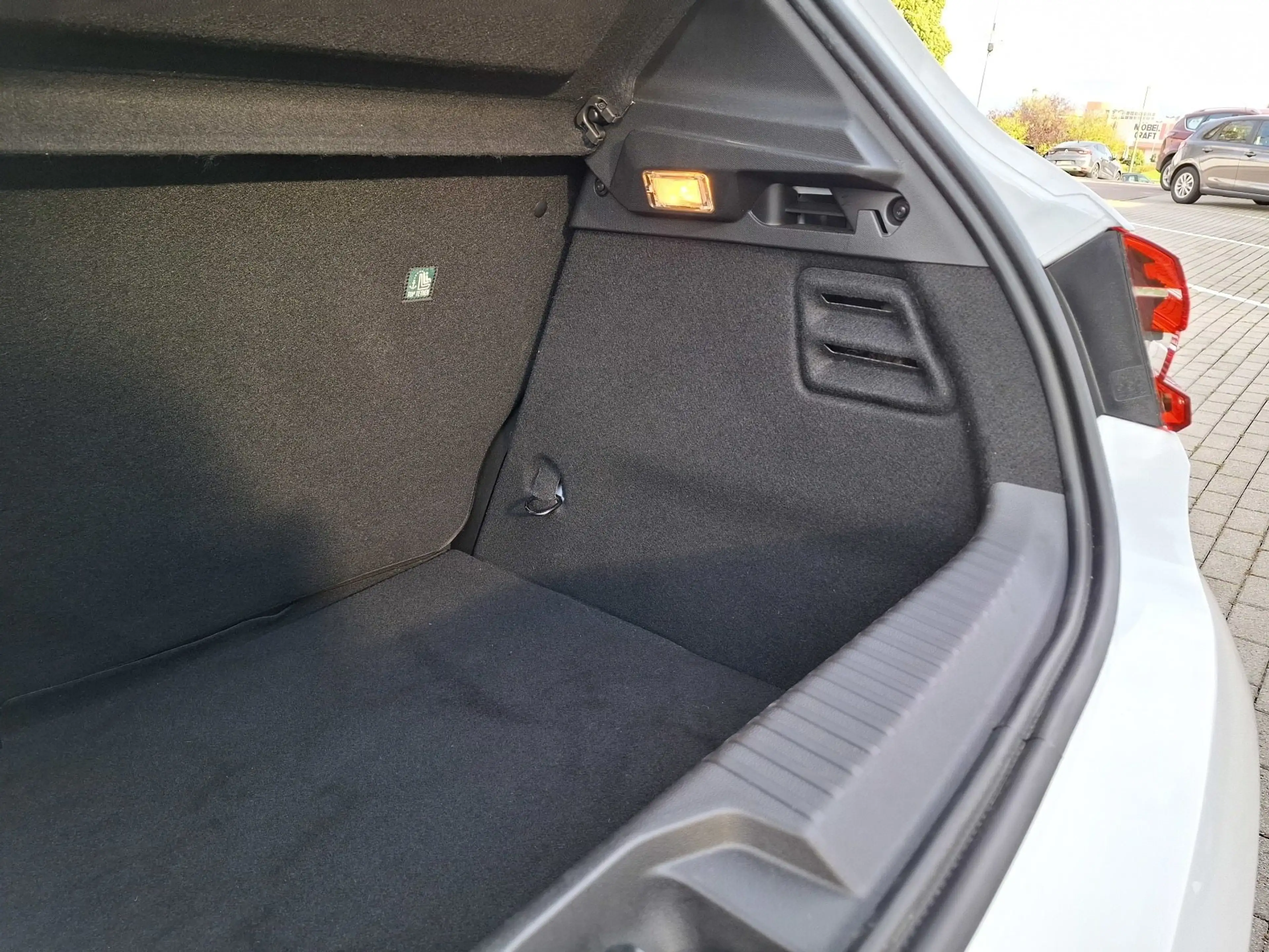 Renault Clio EVOLUTION SCe 65 — photo 13