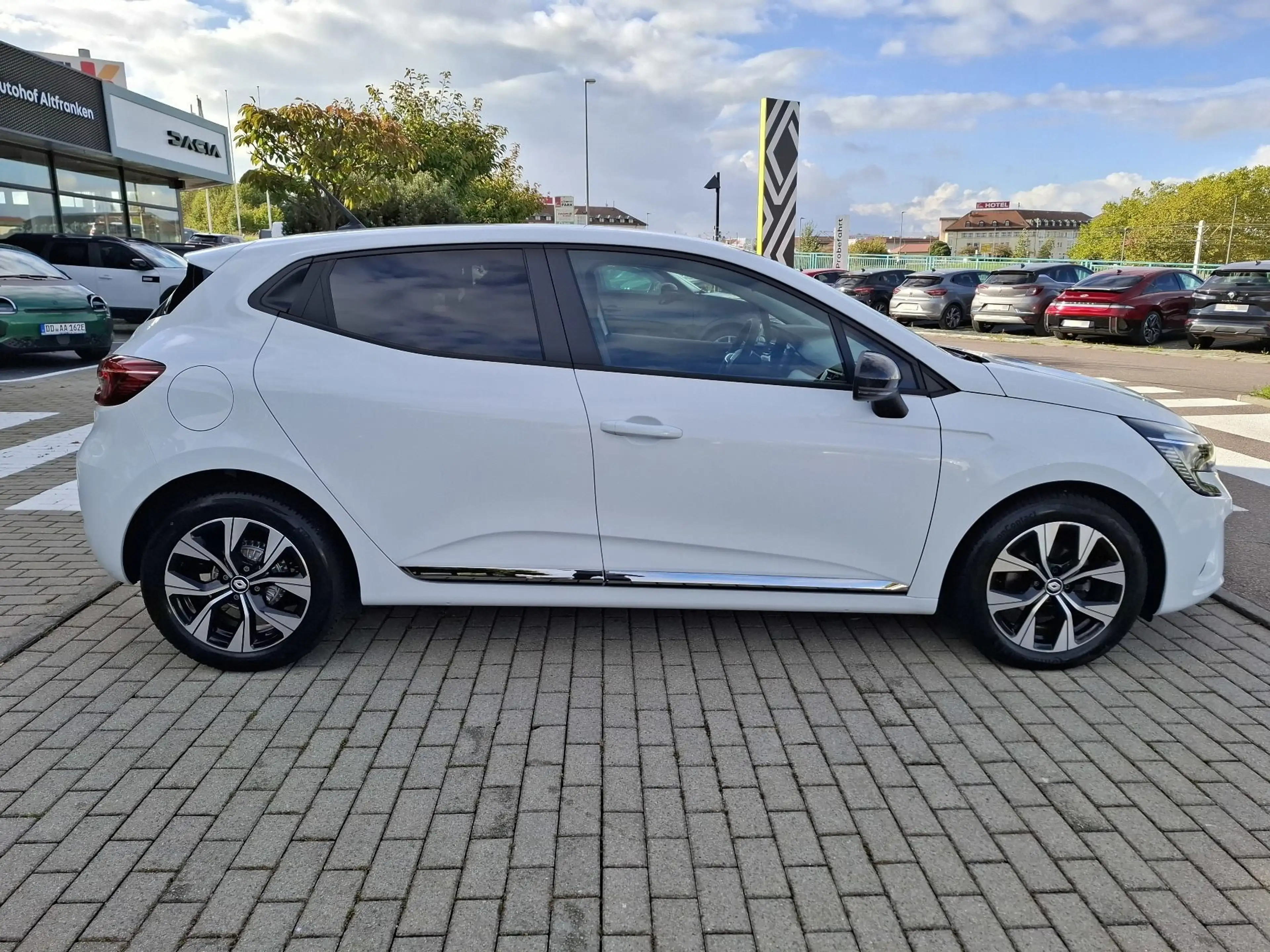 Renault Clio EVOLUTION SCe 65 — photo 5