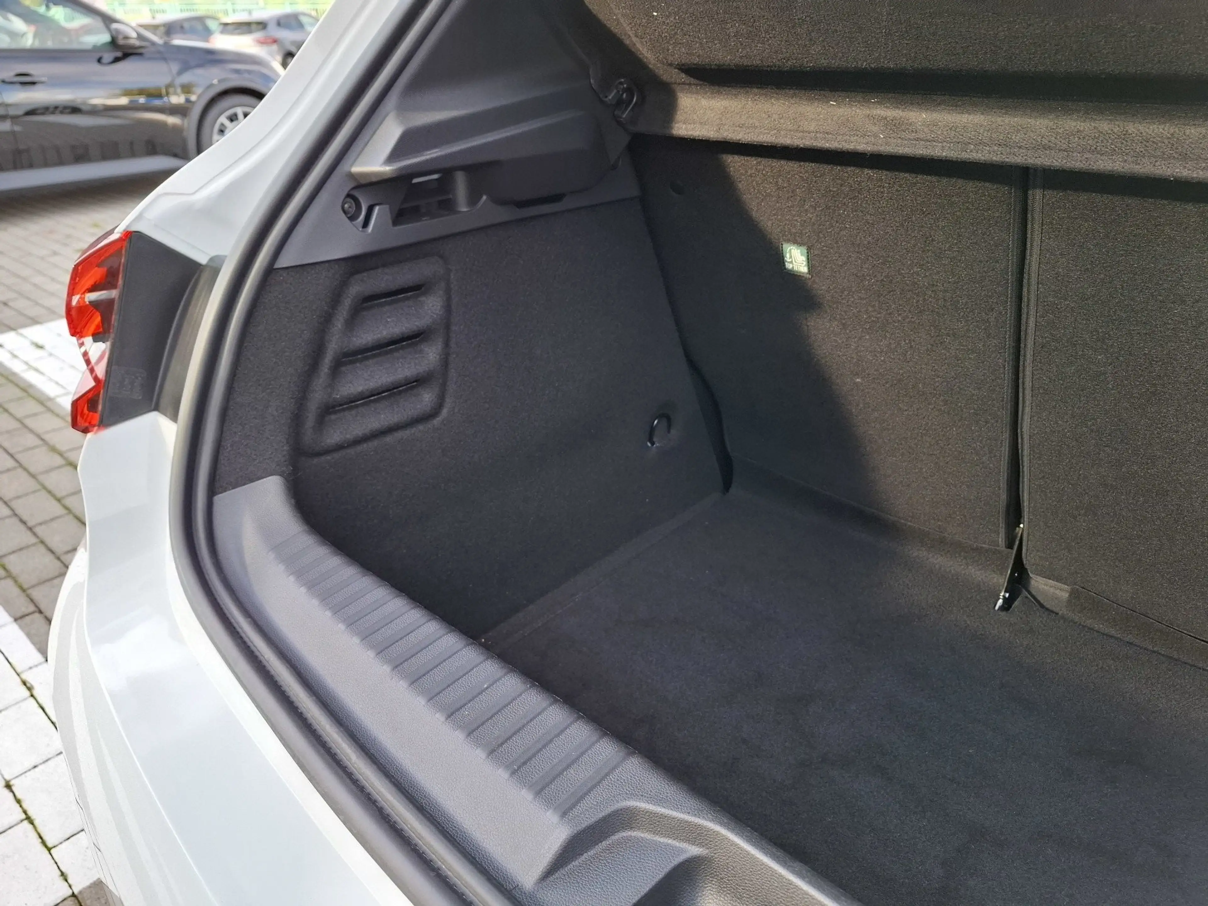 Renault Clio EVOLUTION SCe 65 — photo 12