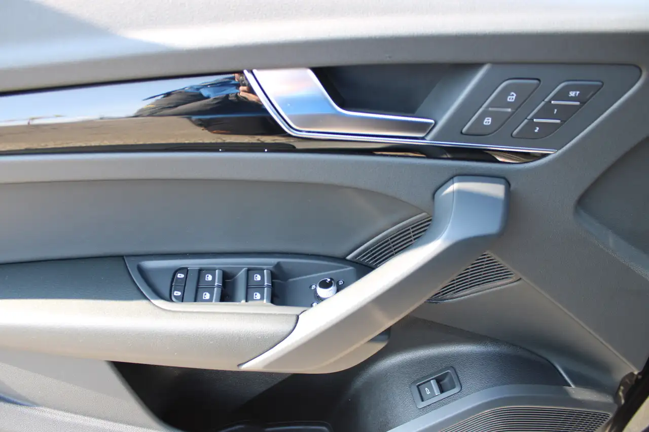 Audi Q5 снимка Audi Q5