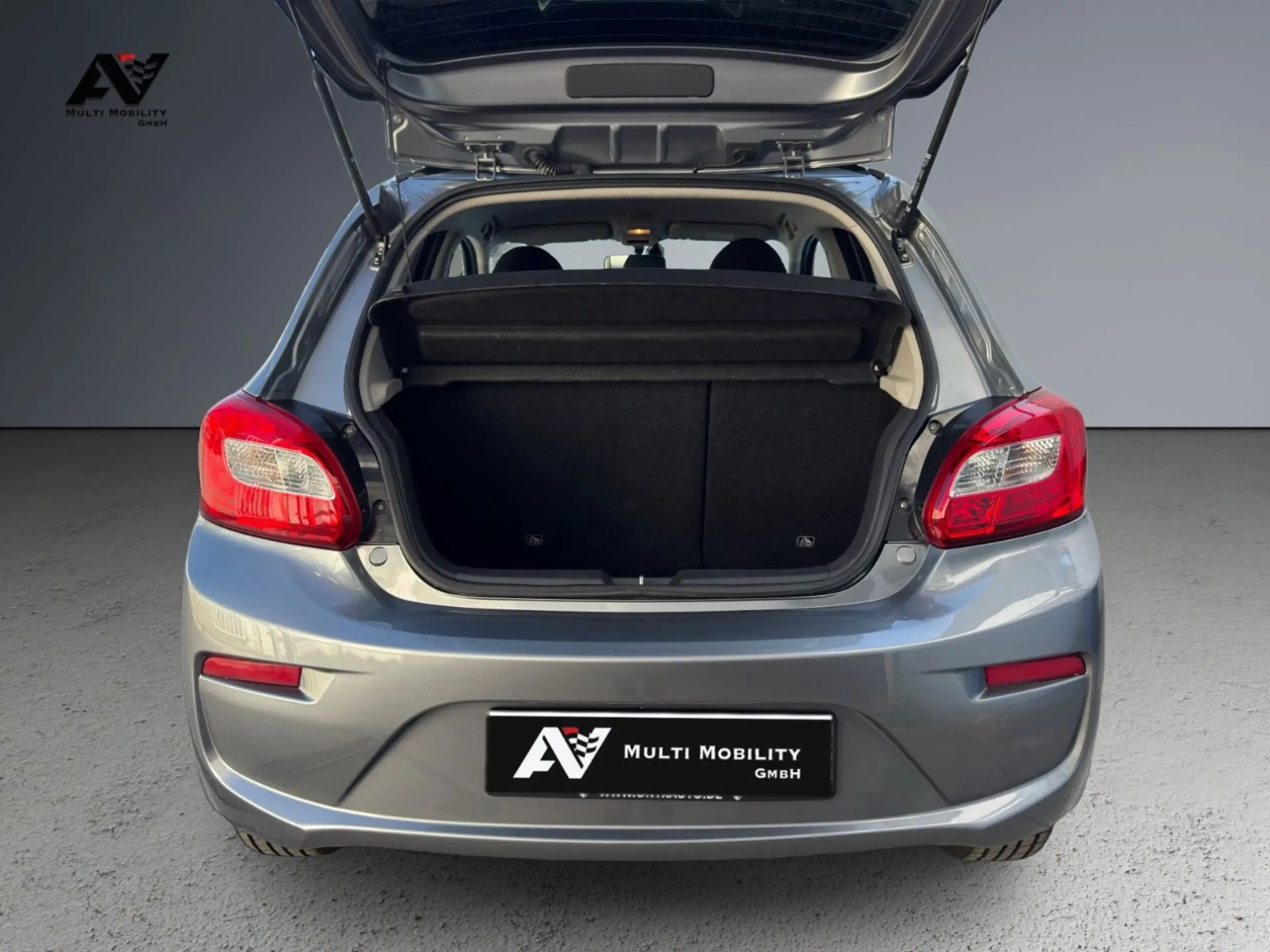 Mitsubishi Space Star Diamant Edition+ Automatik SHZ Klima — photo 9