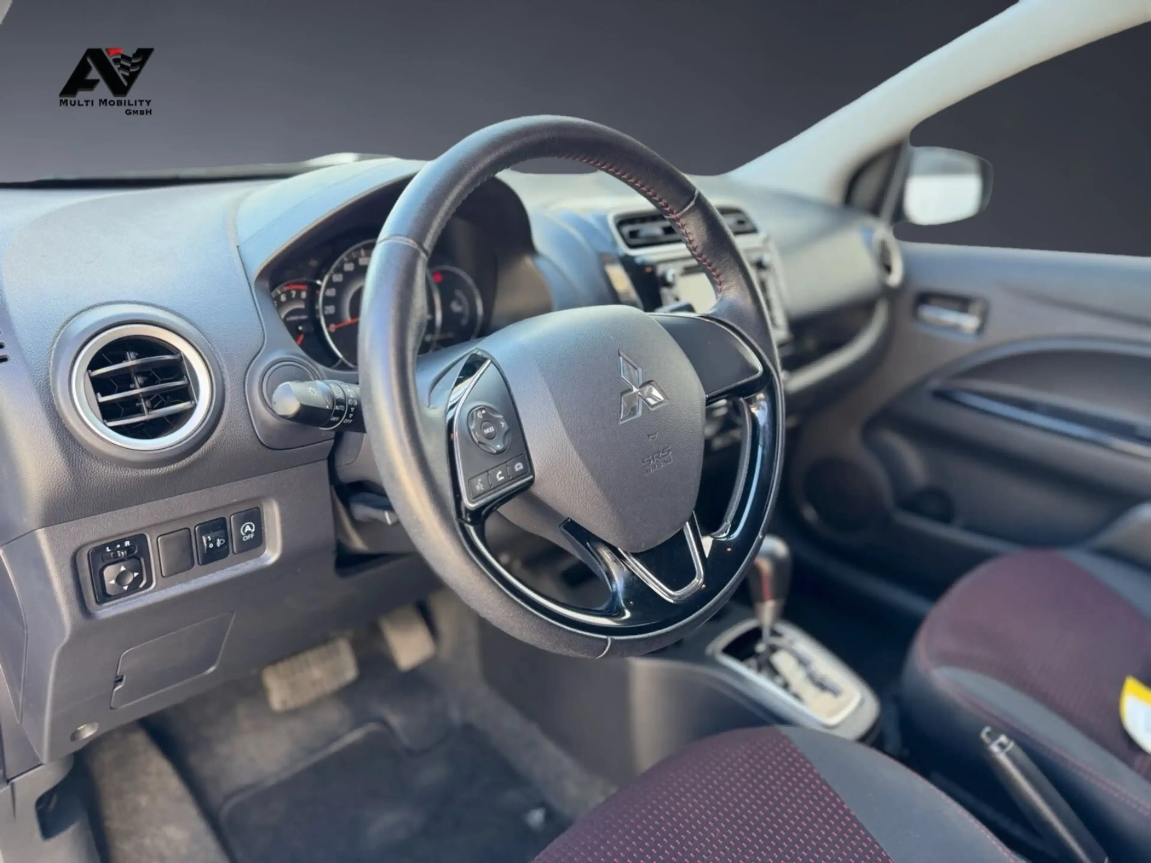 Mitsubishi Space Star Diamant Edition+ Automatik SHZ Klima — photo 13