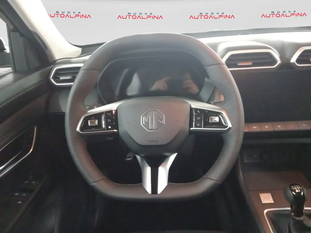 MG ZS NEW ZS 1.5L MT STD 14