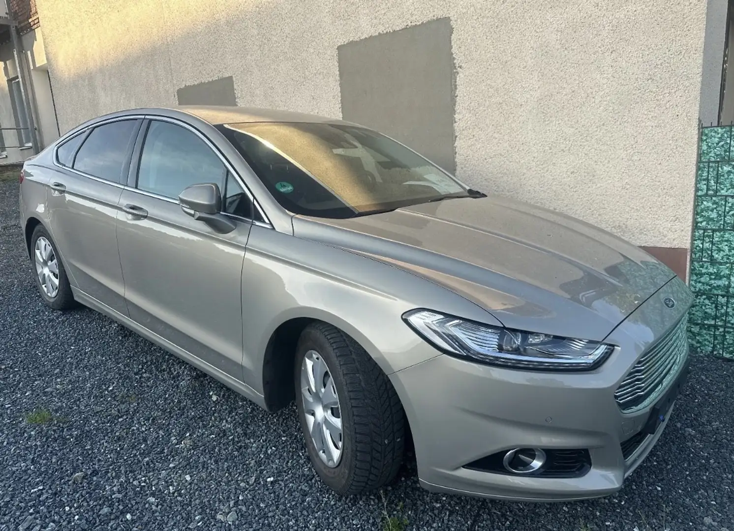 Ford Mondeo 1.5 EcoBoost Start-Stopp Titanium Beige - 1