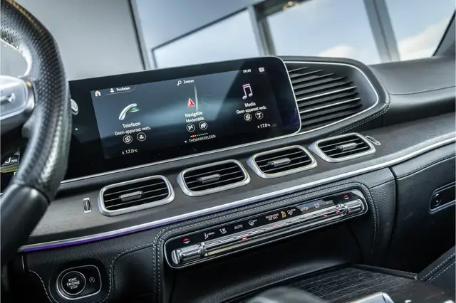 Mercedes-Benz Gle view 15