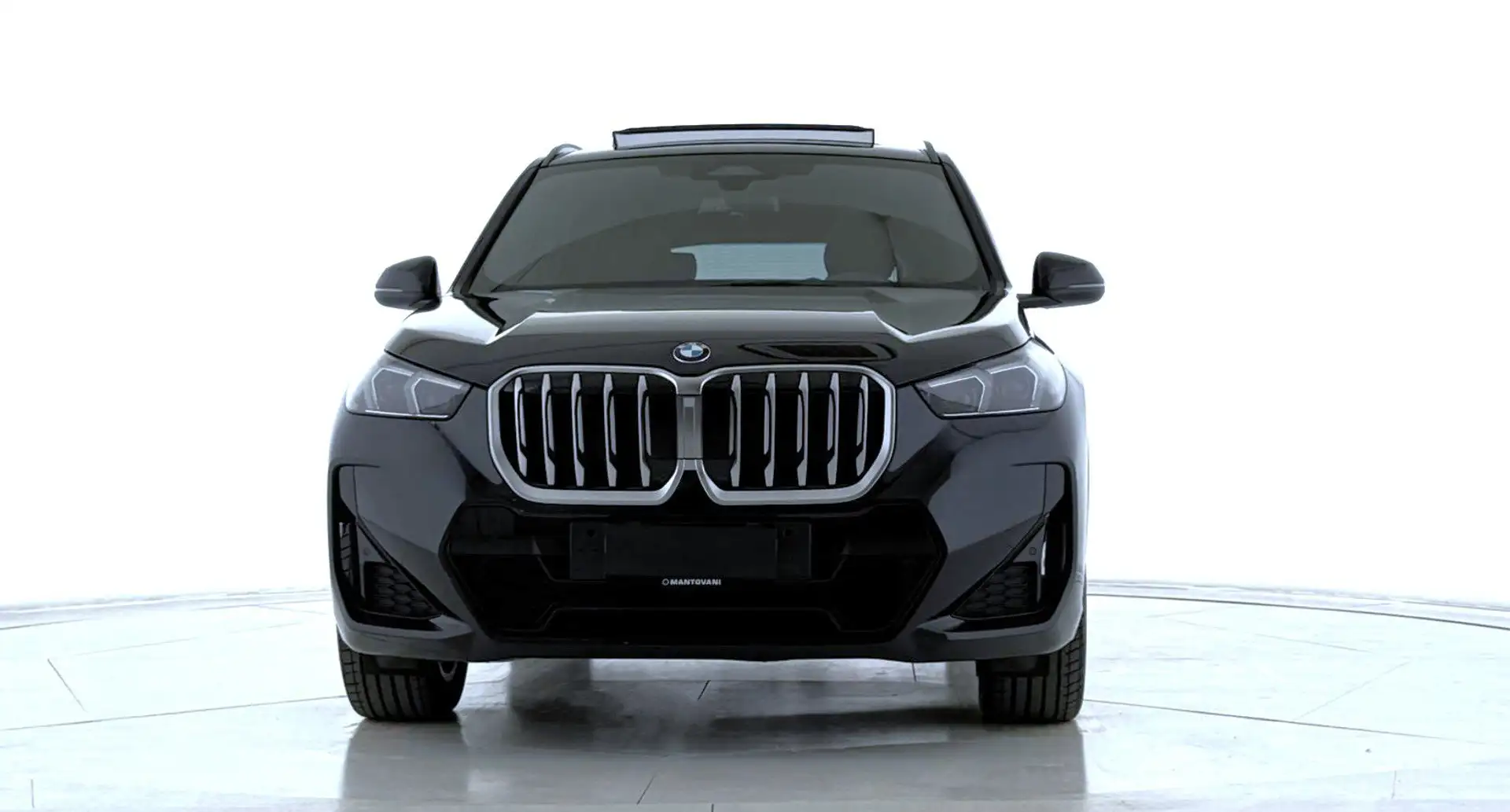 BMW X1 X1 xDrive 20d Msport Zwart - 2