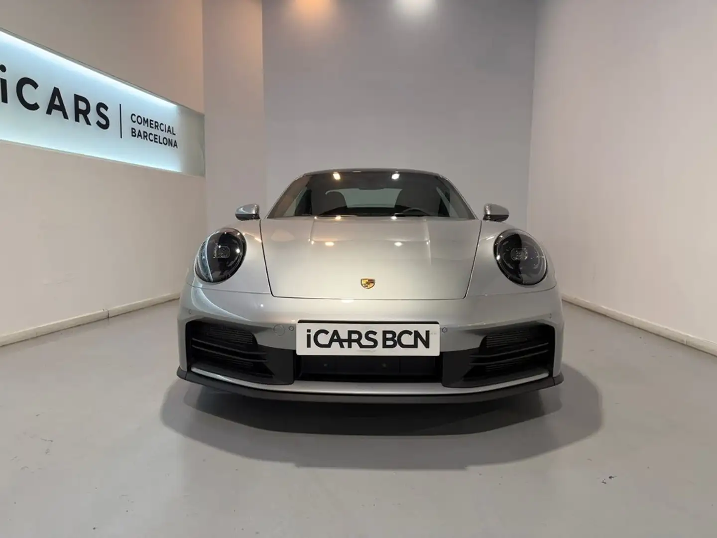 Porsche Carrera GT 4S Grau - 2
