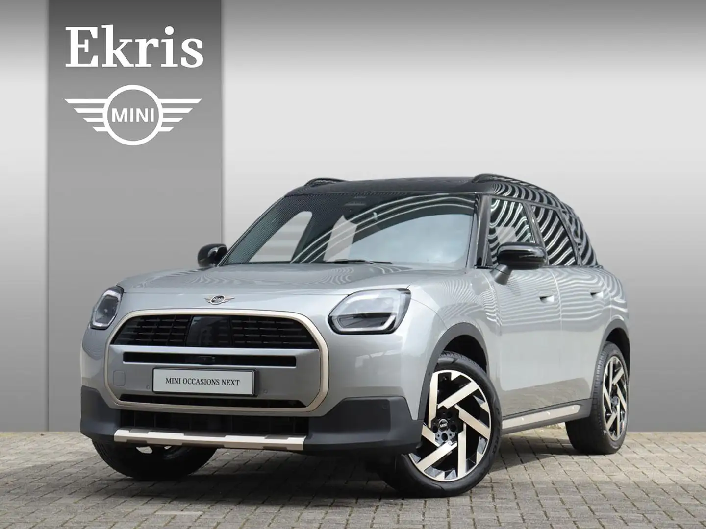 MINI Countryman C | Favoured + Pakket L + Driving Assistant Plus + P Grijs - 1