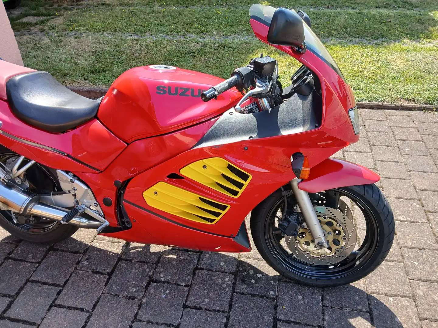Suzuki RF 600 Rot - 2