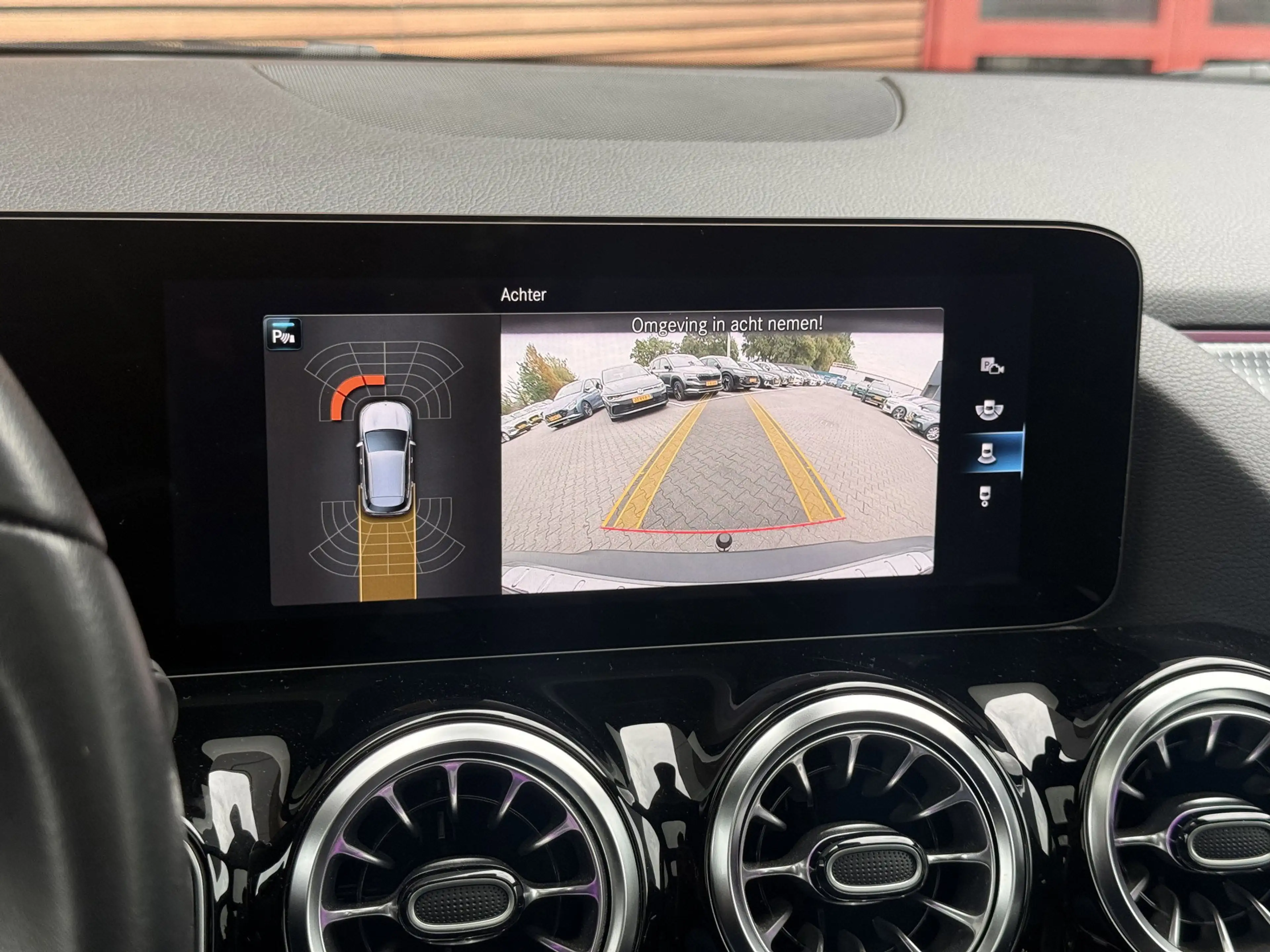 Mercedes-Benz EQA 250 Electric Art 67 kWh — photo 8