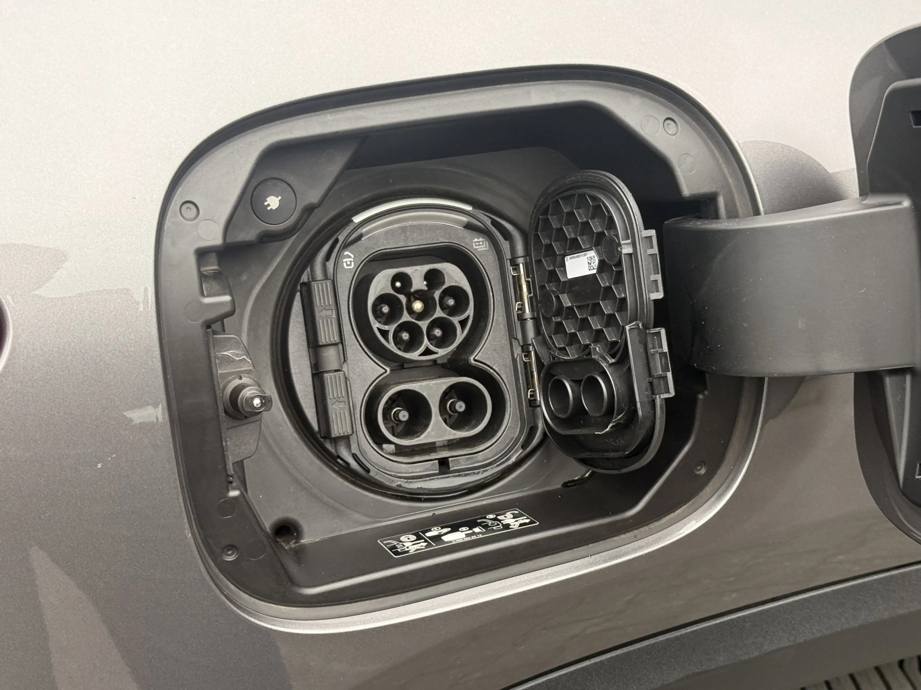 Mercedes-Benz EQA 250 Electric Art 67 kWh — photo 6