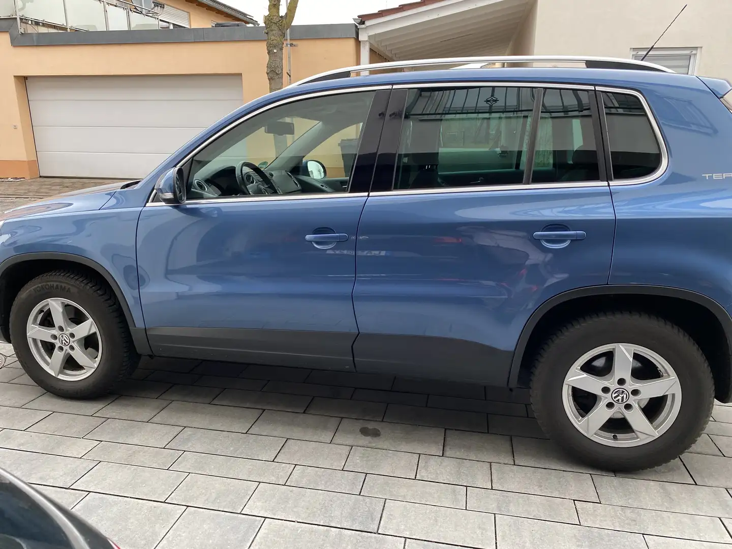 Volkswagen Tiguan Team 4Motion Blau - 1