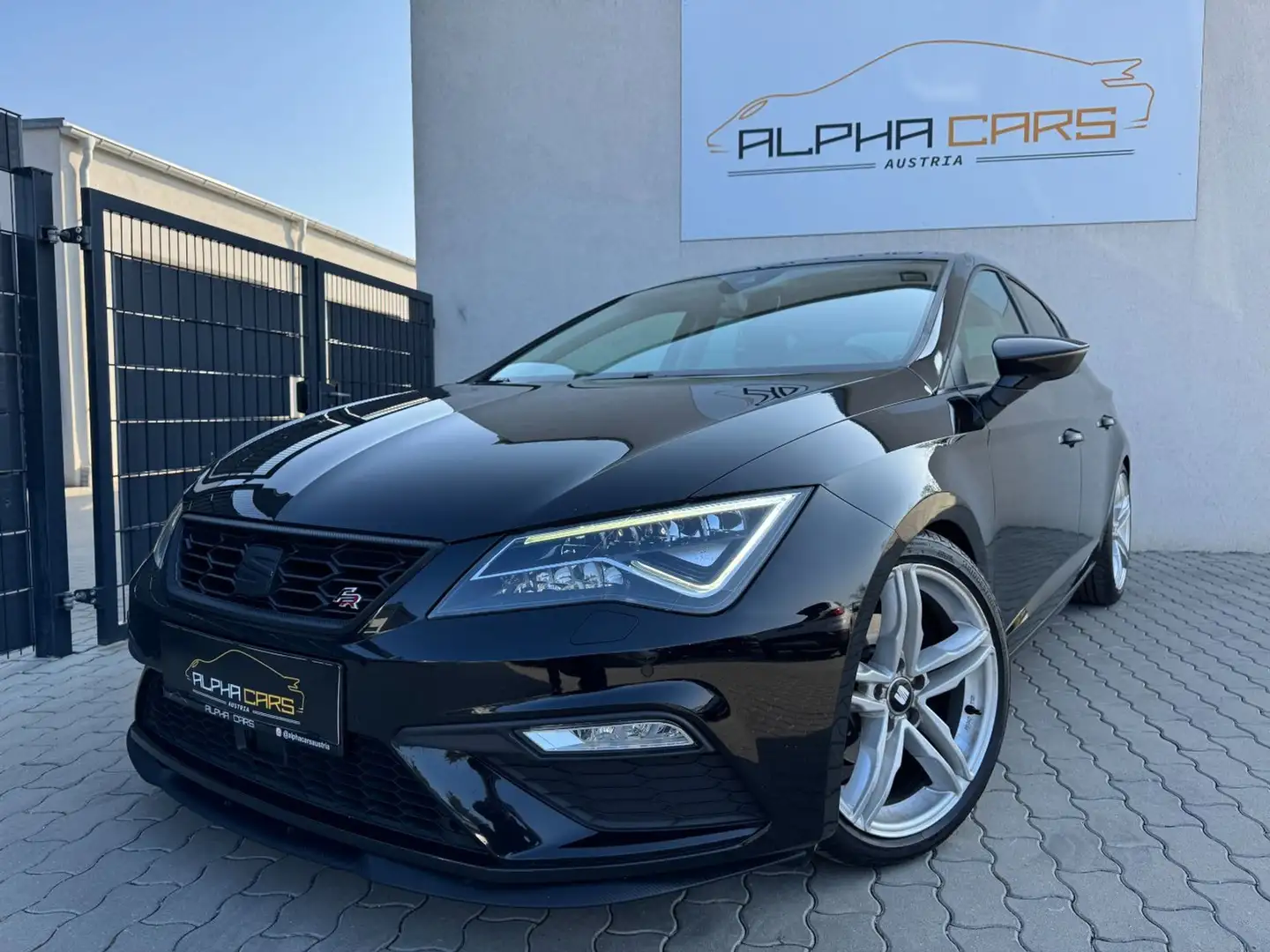 SEAT Leon 2.0 TDI FR Schwarz - 1