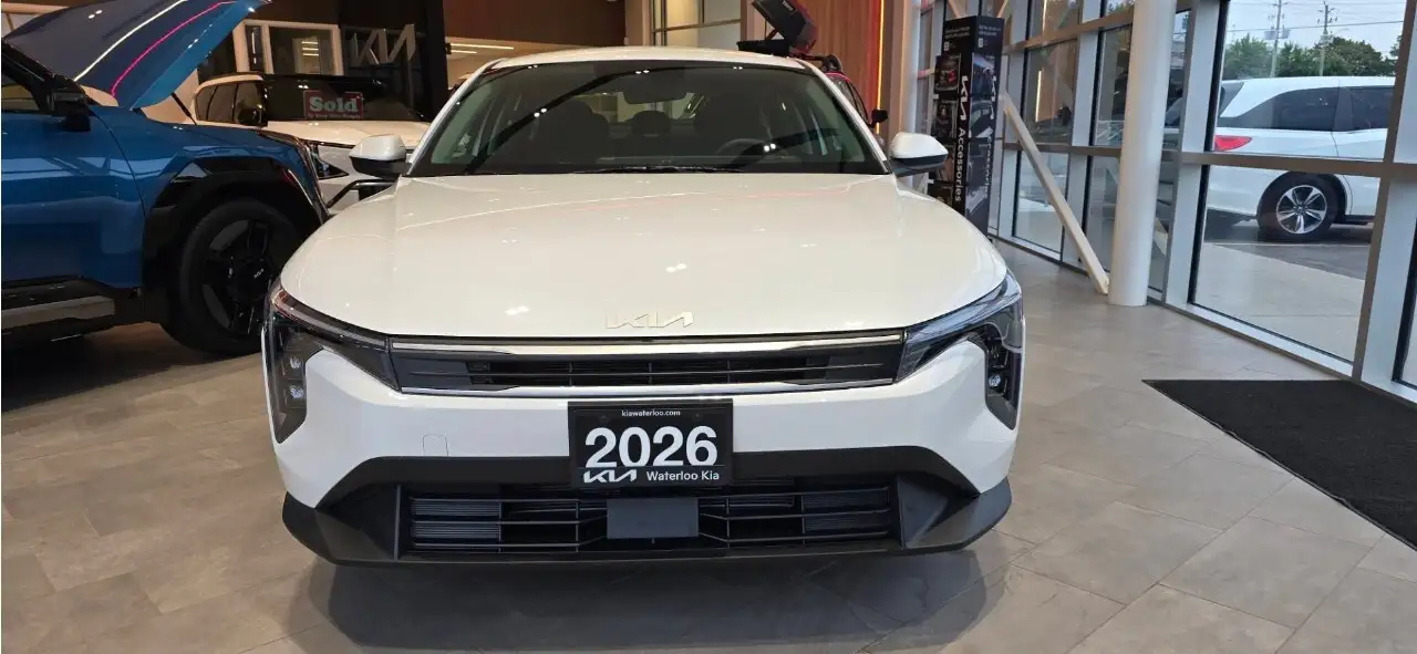 Kia K4 снимка Kia K4