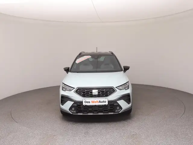 SEAT Arona view 3