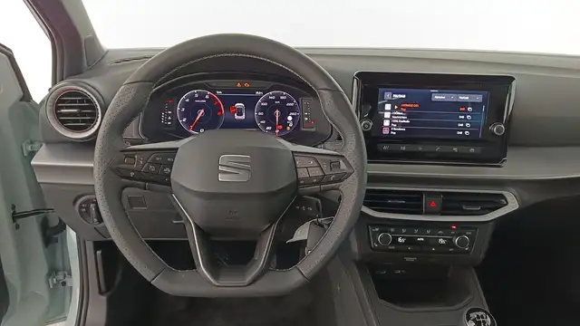 SEAT Arona view 14