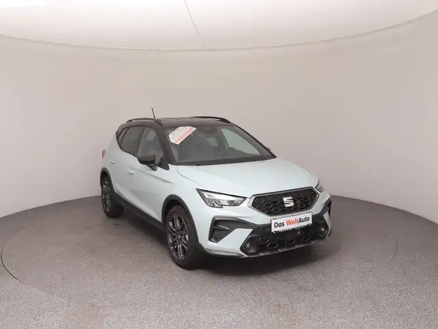 SEAT Arona view 2