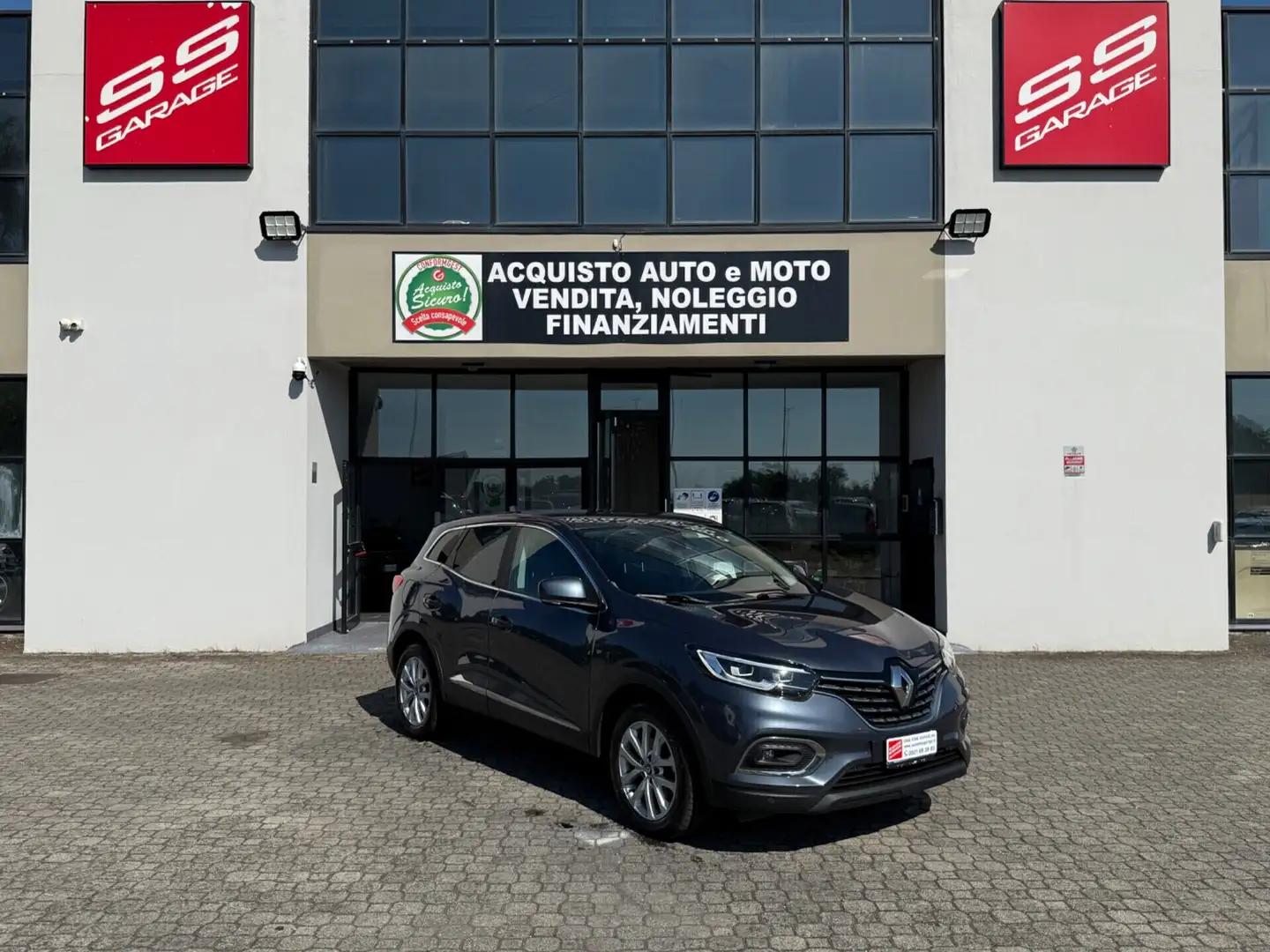 Renault Kadjar Blue dCi 8V 115CV EDC Techno Grijs - 1