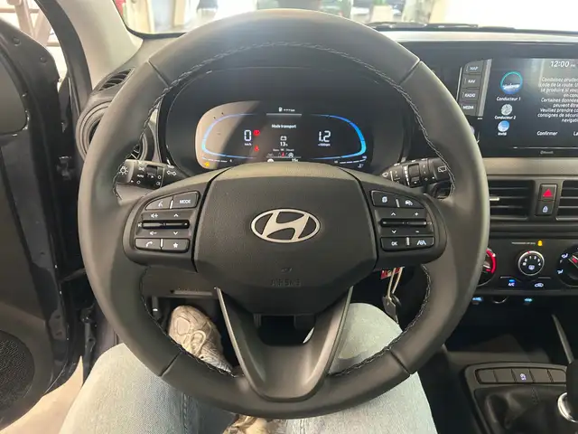 Hyundai I10 view 10