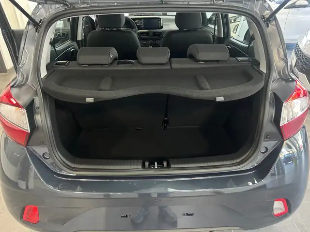 Hyundai I10 view 9