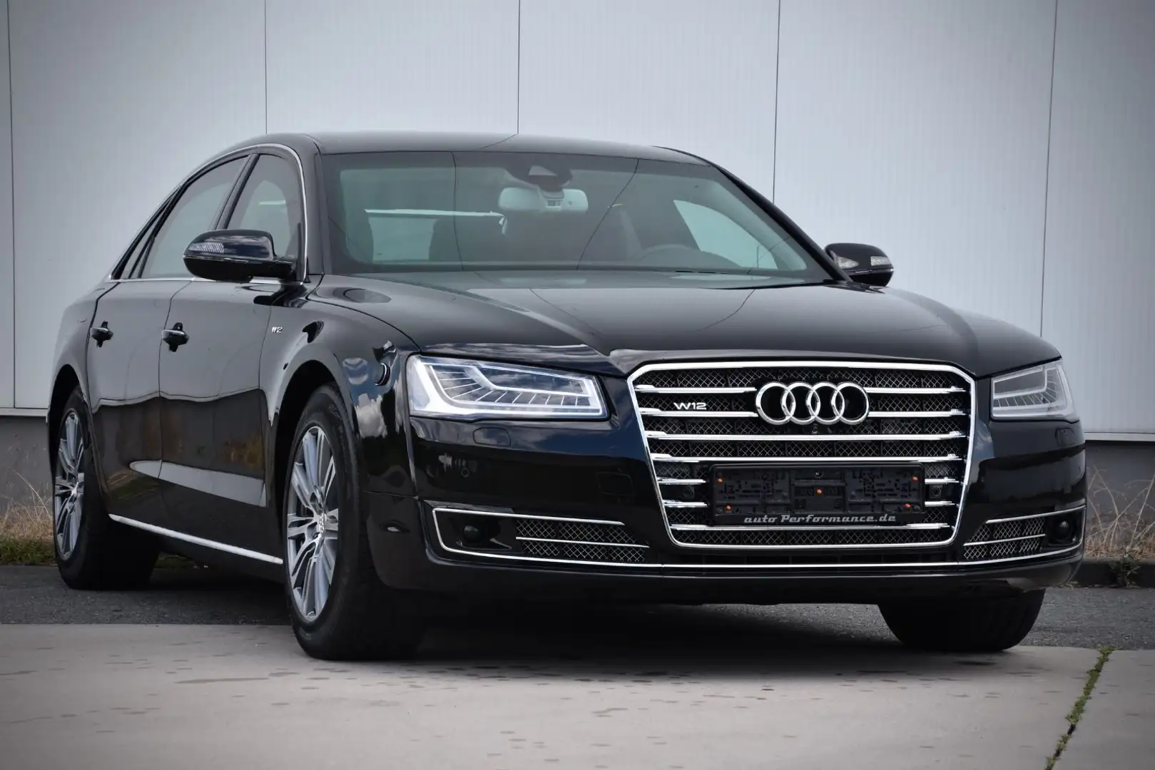 Audi A8 W12 Security Original Panzer Armoured VR9 Noir - 1