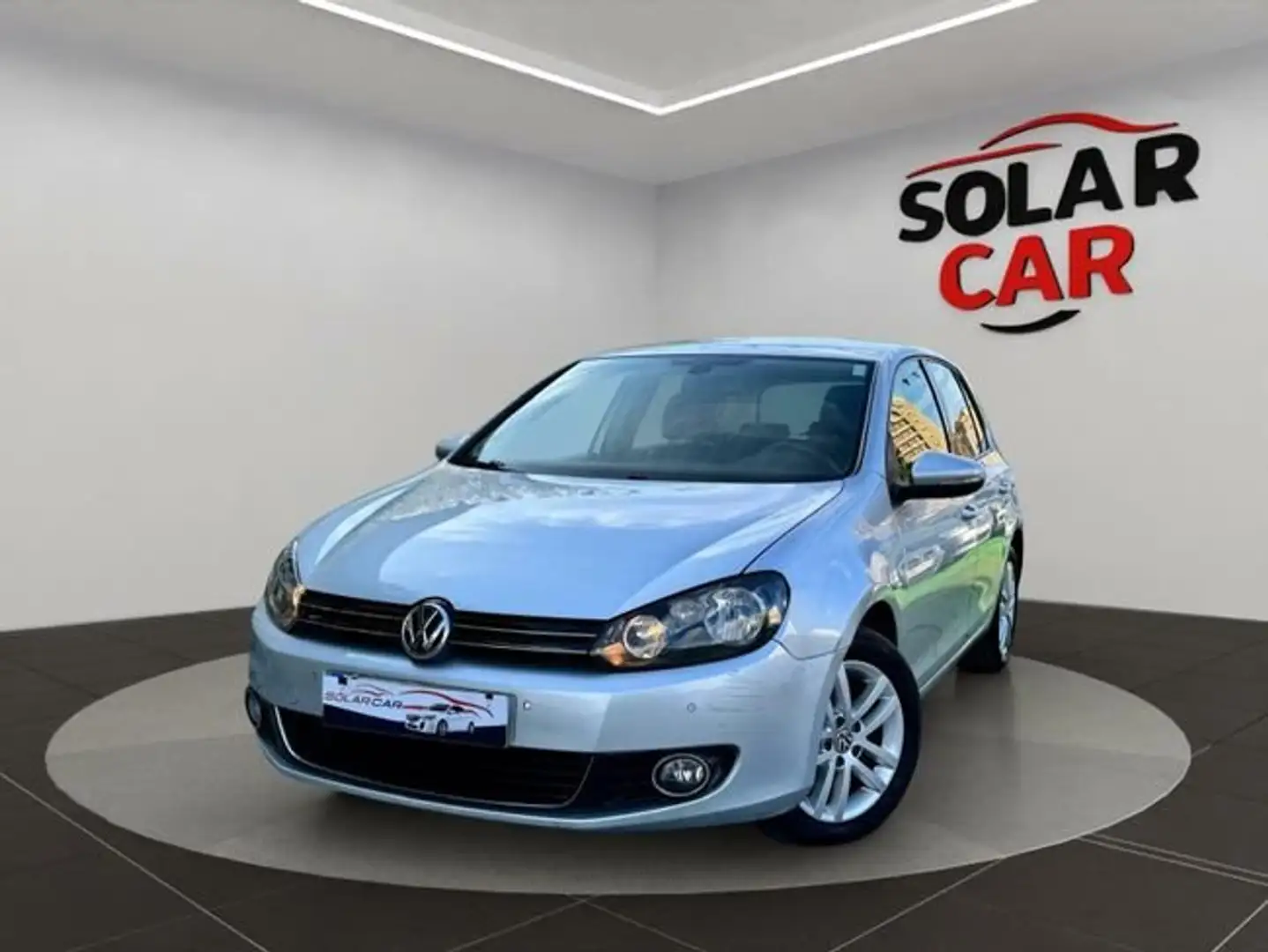 Volkswagen Golf 1.6TDI CR Bluemotion 105 Gris - 1