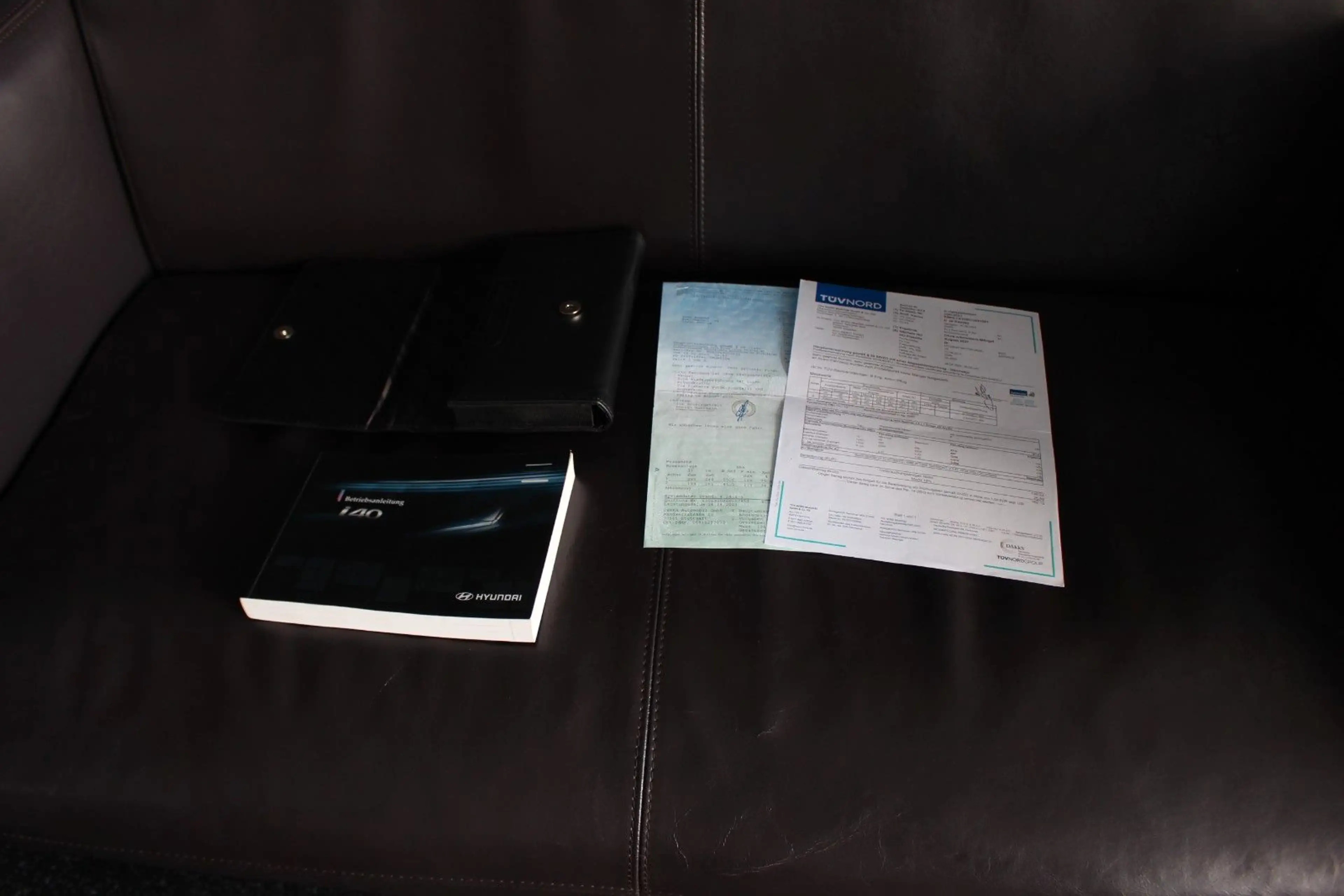 Hyundai i40 cw 2.0i Automatik Premium+Navi+Kamera+Xenon — photo 7