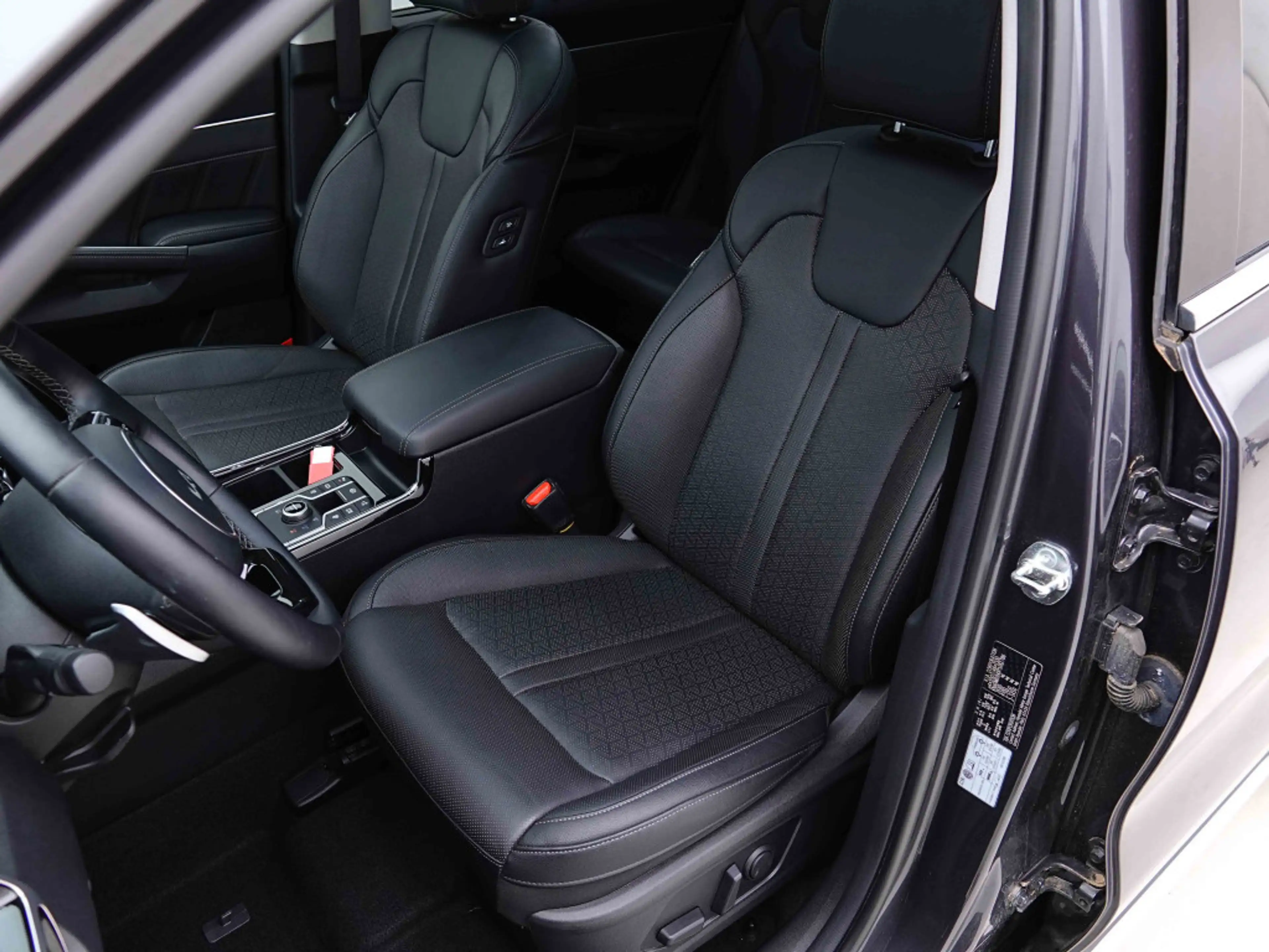 Kia Sorento PHEV 265 AWD Pace 7PL | PANO | Leather | GPS — photo 8