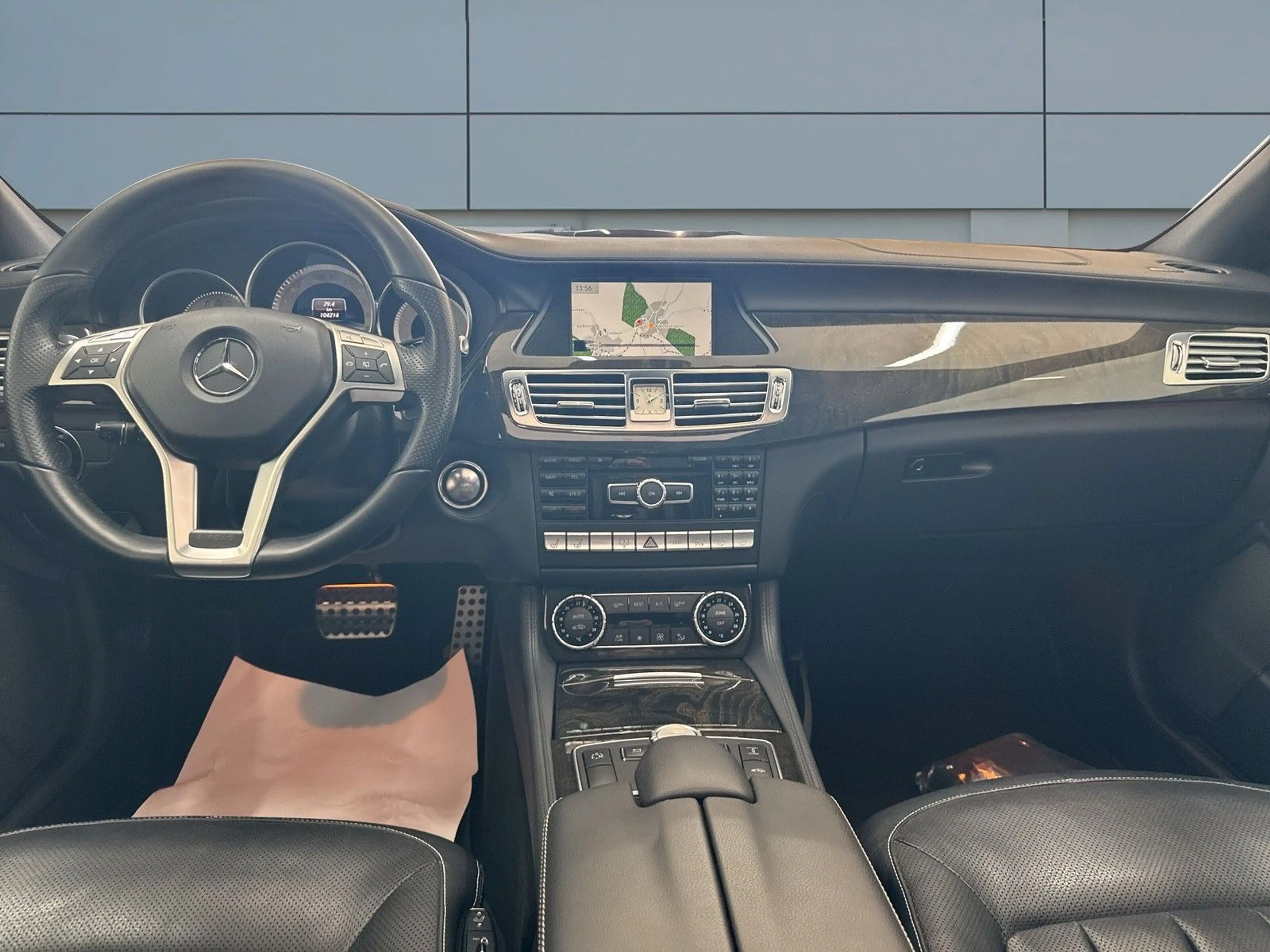 Mercedes-Benz CLS 350 *MEM*KAM*ACC*PDC* — photo 8