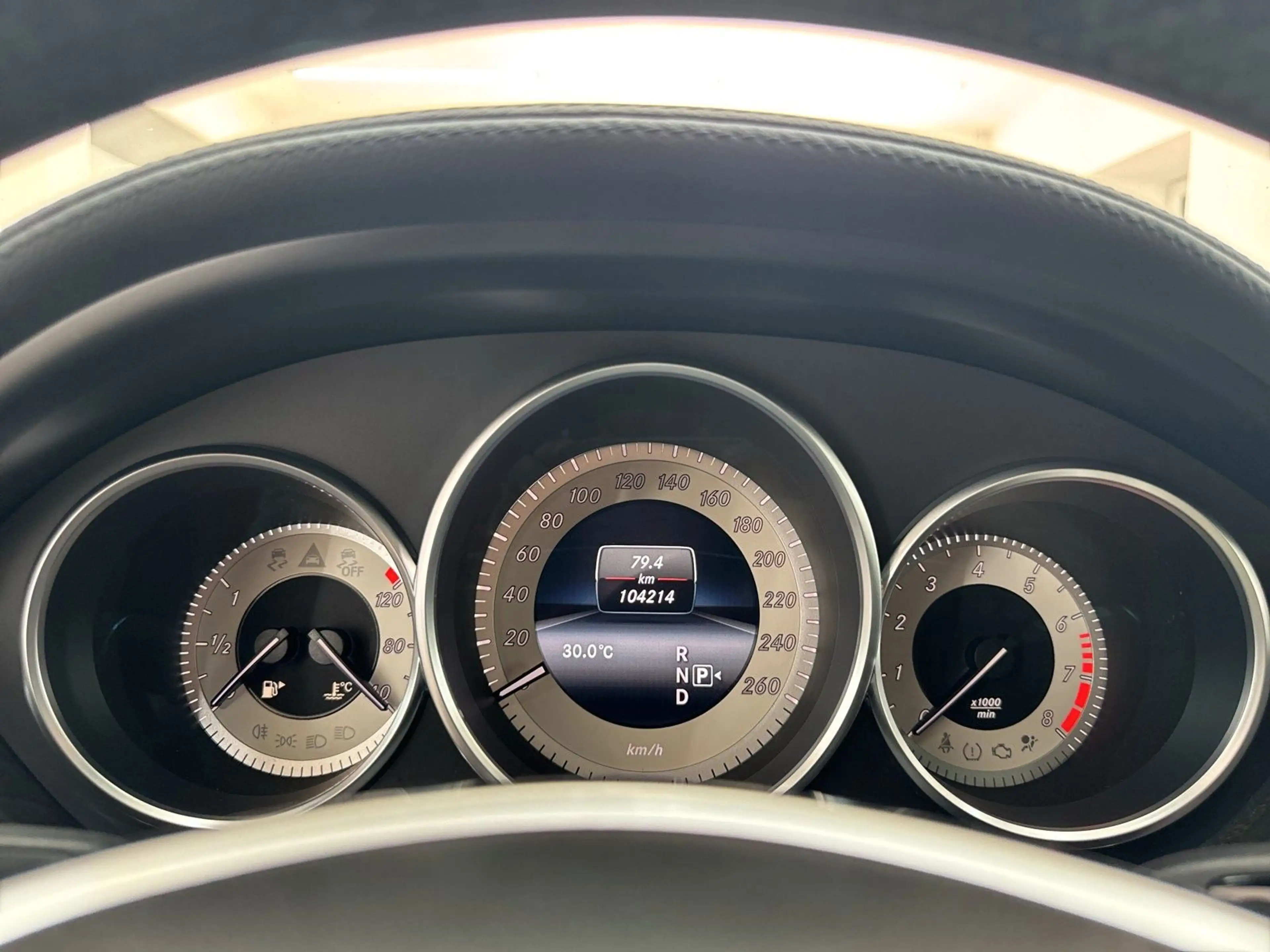 Mercedes-Benz CLS 350 *MEM*KAM*ACC*PDC* — photo 10