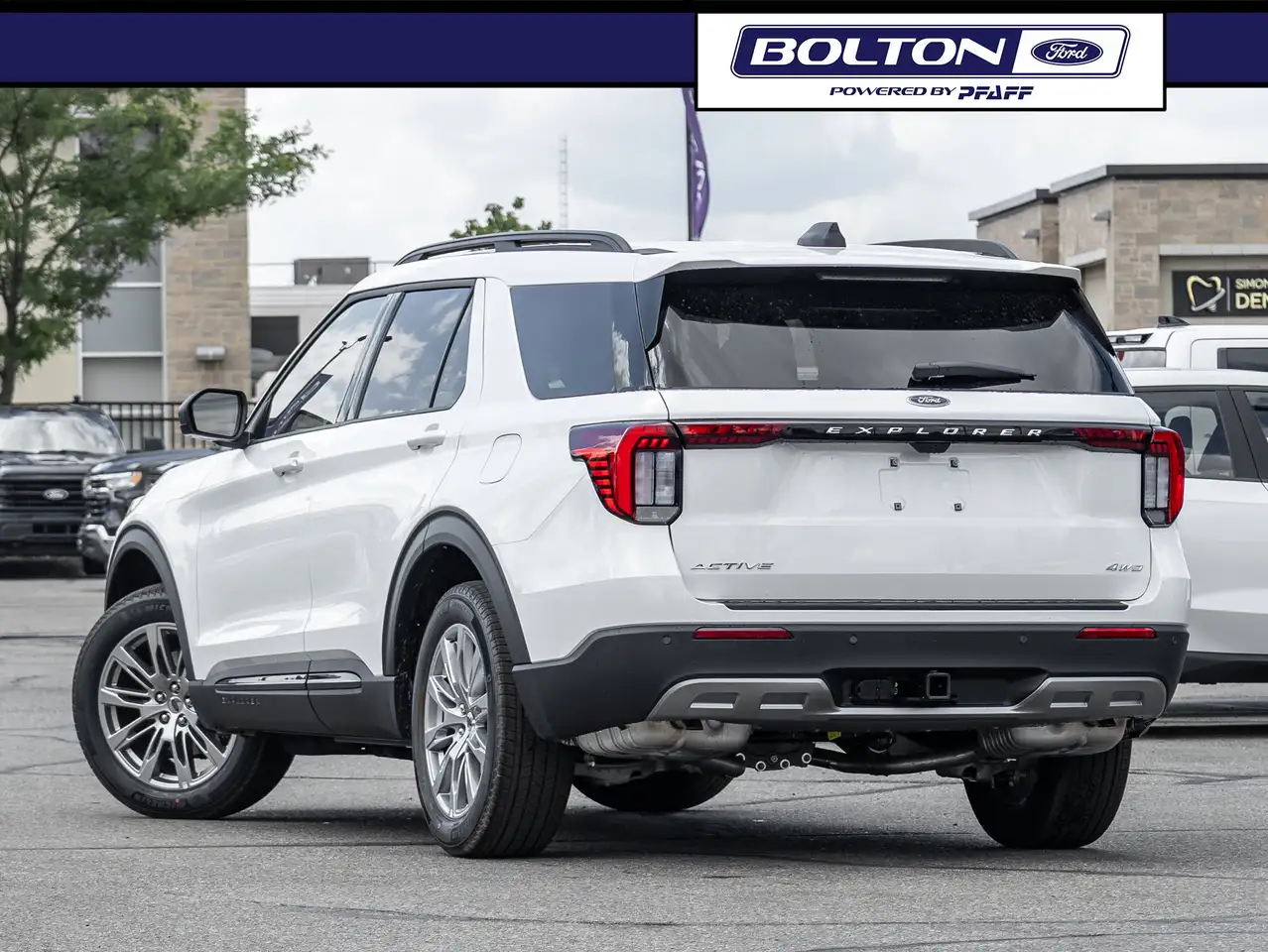 Ford Explorer photo Ford Explorer