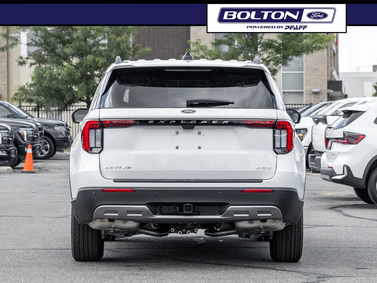 Ford Explorer photo Ford Explorer