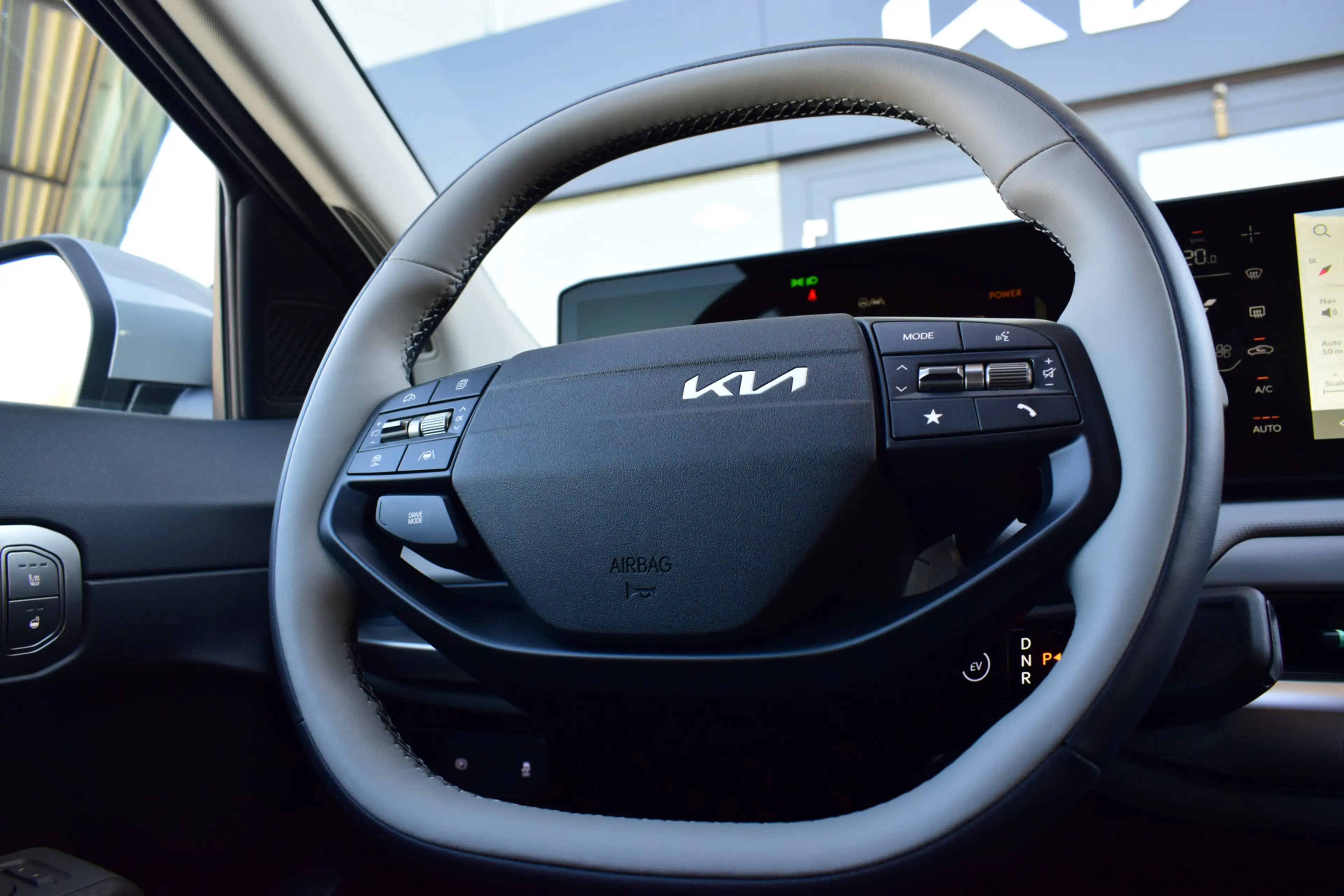 Kia EV4 Air 58.3 kWh | Stoel-/ Stuurverwarming | Adaptieve — photo 13