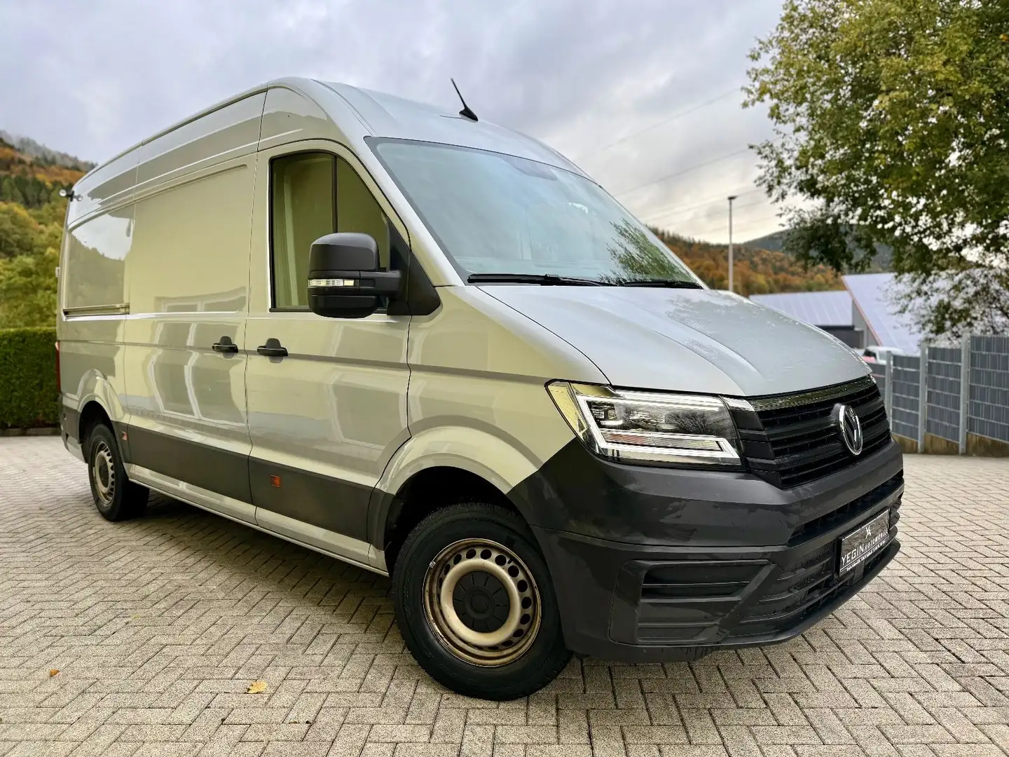 Volkswagen Crafter Kasten 35 2.0 TD L2H2 AHK-LED-Bott Regal Silber - 1