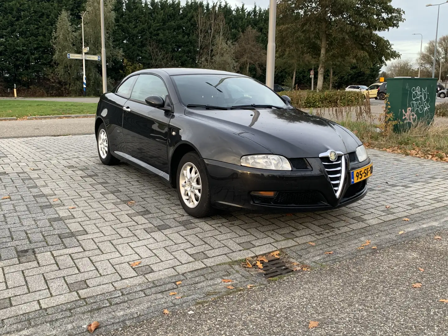 Alfa Romeo GT 1.8 TS Distinctive Zwart - 1