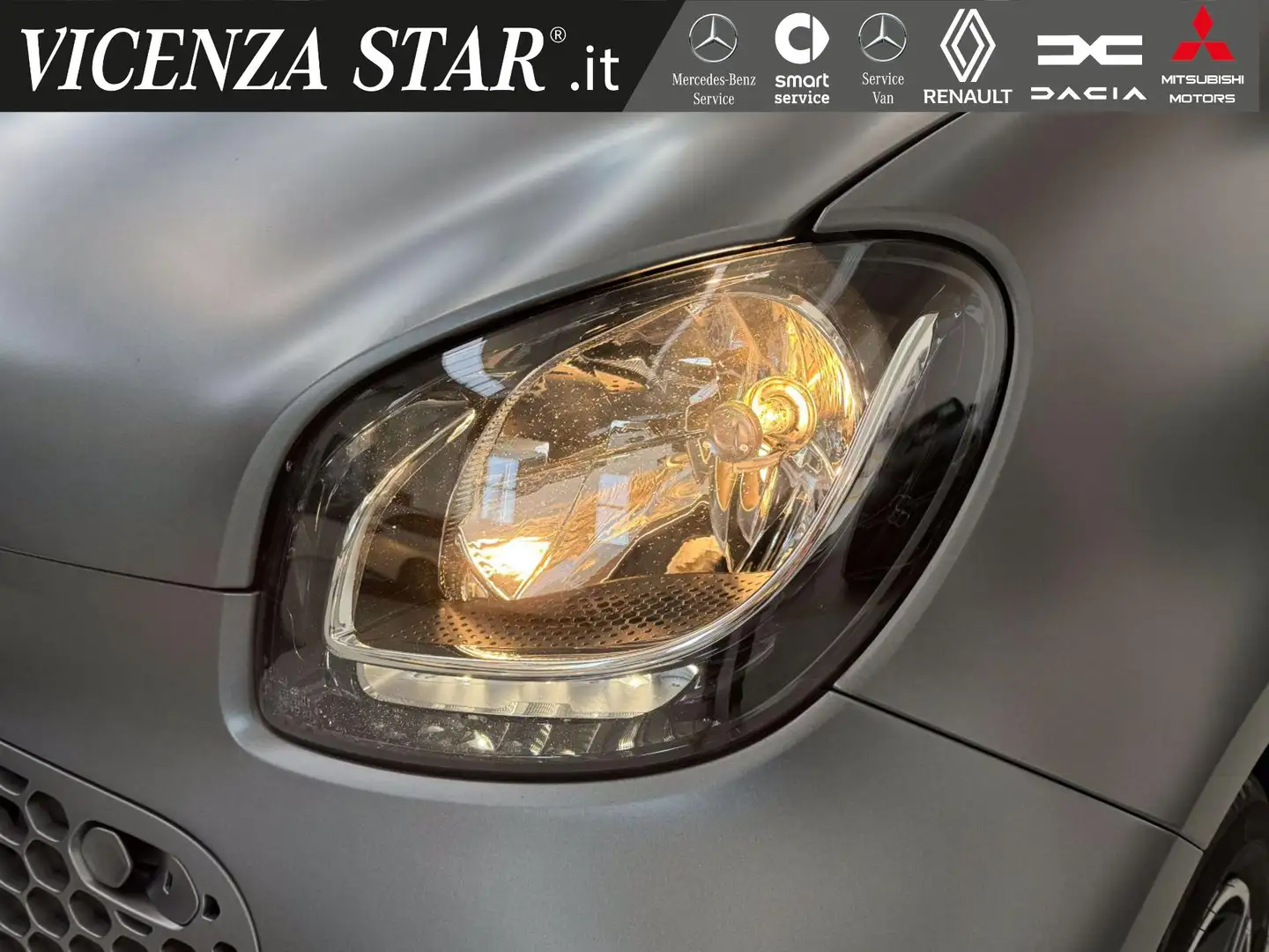 smart forTwo EQ FORTWO CABRIO 41KW Gris - 2