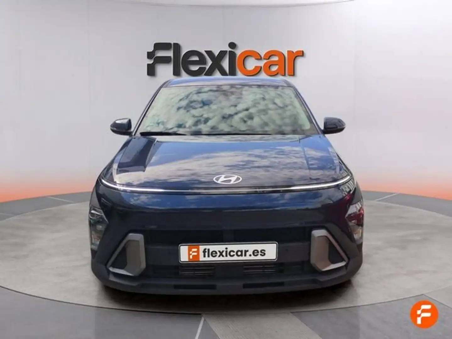 Hyundai KONA 1.0 TGDI Maxx 4x2 Gris - 2