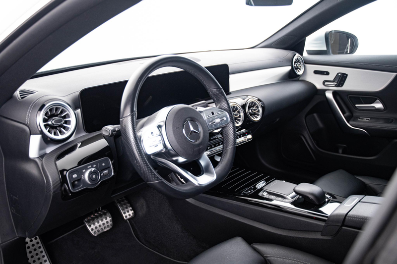 Mercedes-Benz CLA 250 Shooting Brake e AMG Line Panoramadak - Trekhaak - — photo 15