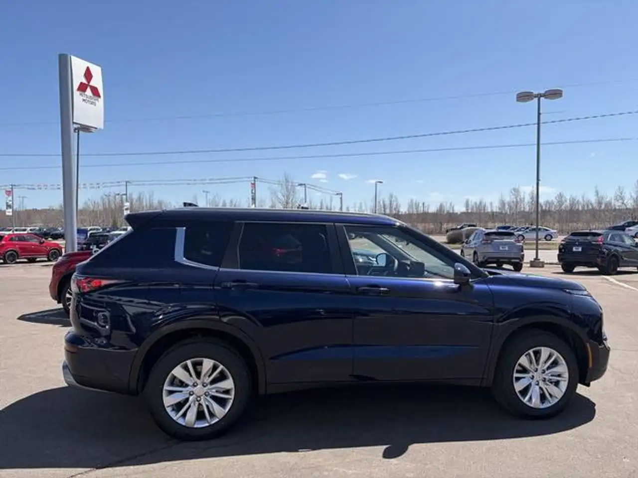 Mitsubishi Outlander снимка Mitsubishi Outlander