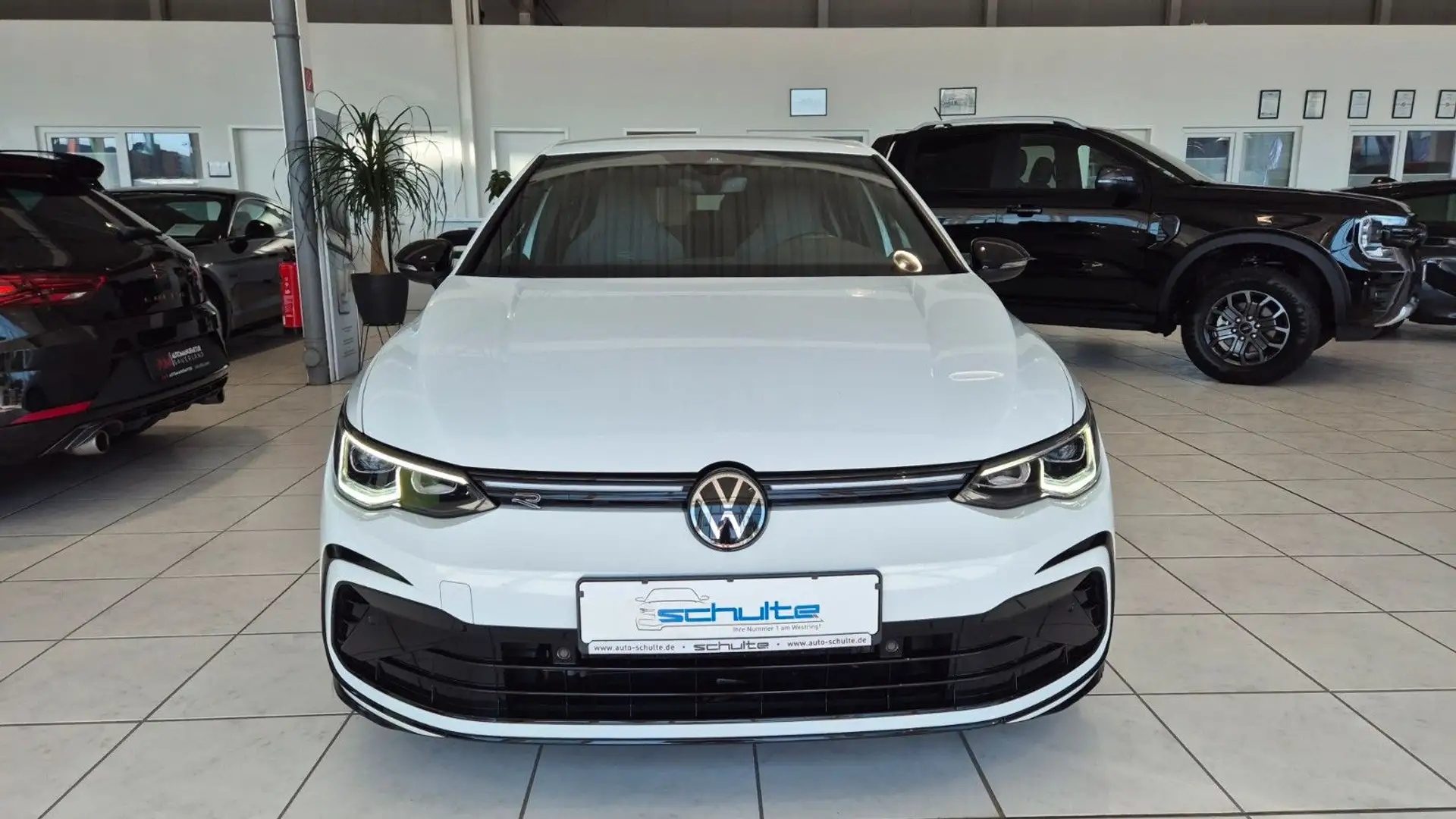 Volkswagen Golf VIII Lim. R-Line eTSI Wit - 2