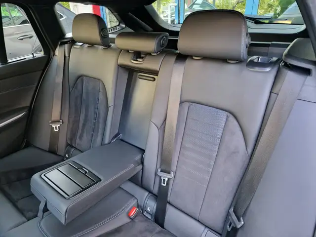 BMW M view 19