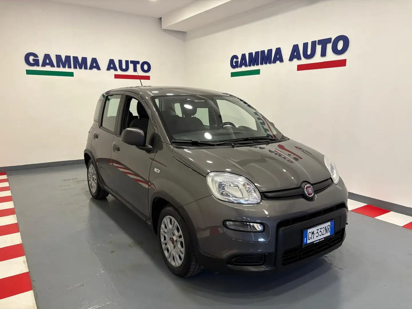 Fiat Panda 1.0 HYBRID CITY CROSS 5° POSTO FATTURABILE IVA Grijs - 2