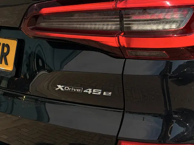 BMW X5 view 13